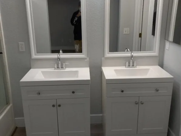 685 Helen Dr, Turlock, CA 95382