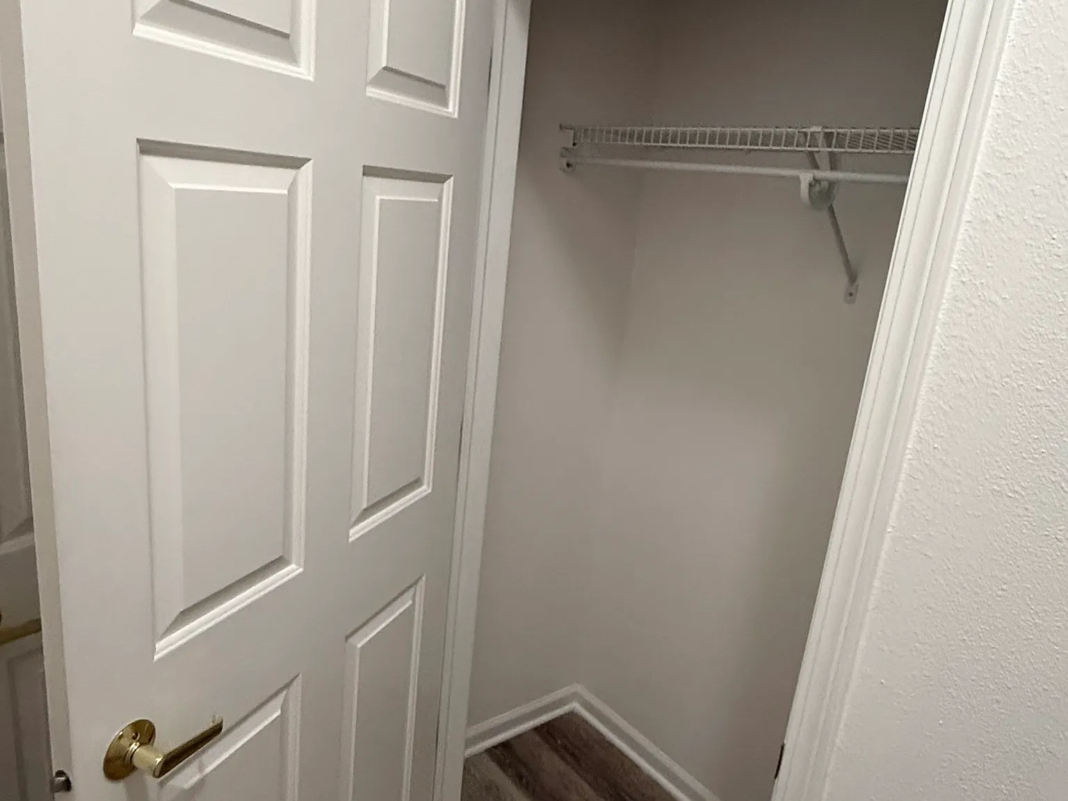 2 bed, 1400 sqft, $2,150 — Photo 3