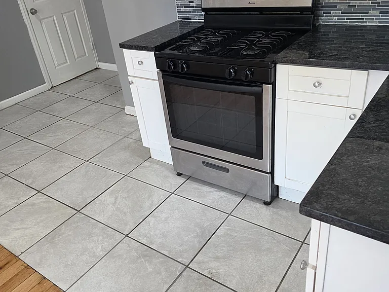 275 Ellis Ave #3 — Photo 12