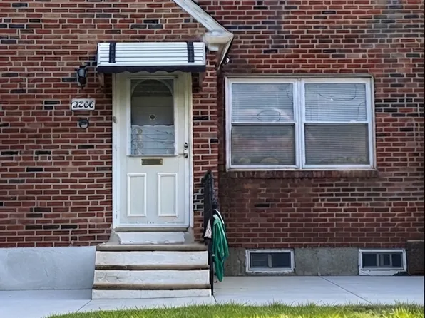 2206 Knorr St, Philadelphia, PA 19149