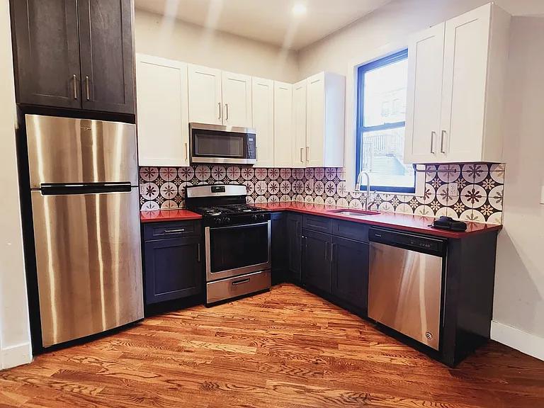 739 Garfield Ave #1C — Photo 3