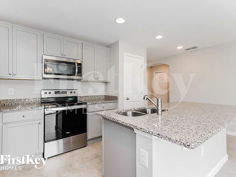 211 Southern Breeze Loop — Photo 4