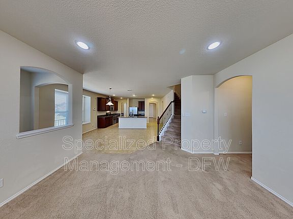 2nd image of 5200 Marina Dr