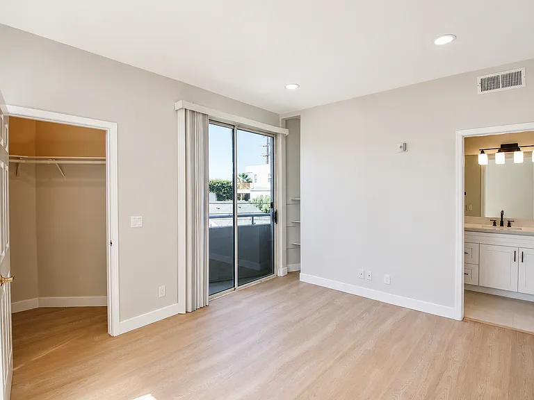 2524 S Sepulveda Blvd #201 — Photo 8