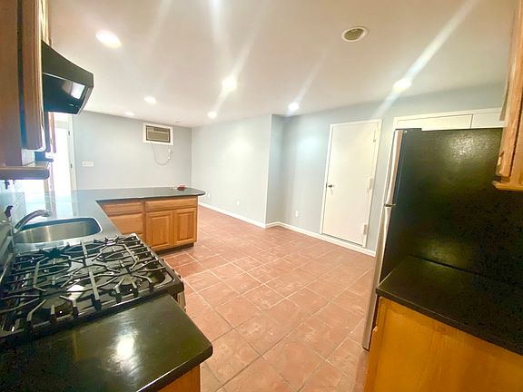 3rd image of 23-11A Broadway #1DD