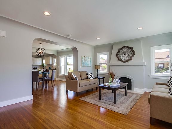 4th image of 3505 33rd St
