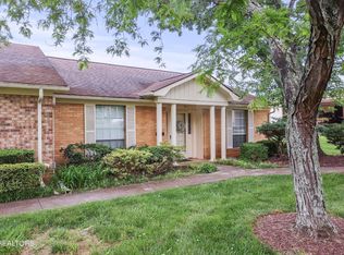 7914 Gleason Dr APT 1096, Knoxville, TN 37919
