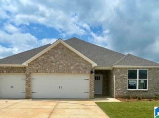 1024 Birch Ln, Prattville, AL 36066