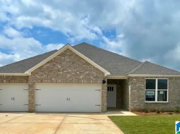 1024 Birch Ln, Prattville, AL 36066