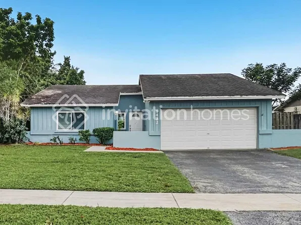 9422 Saddlebrook Dr, Boca Raton, FL 33496