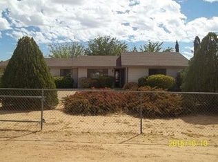 22695 El Centro Rd, Apple Valley, CA 92307