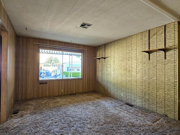 5th image of 205 Lemon Tree Drive
