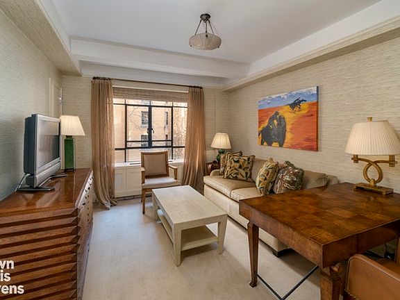 5th image of 44 E 67th St APT 4C