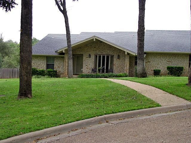 1st image of 102 Tanglewood Dr