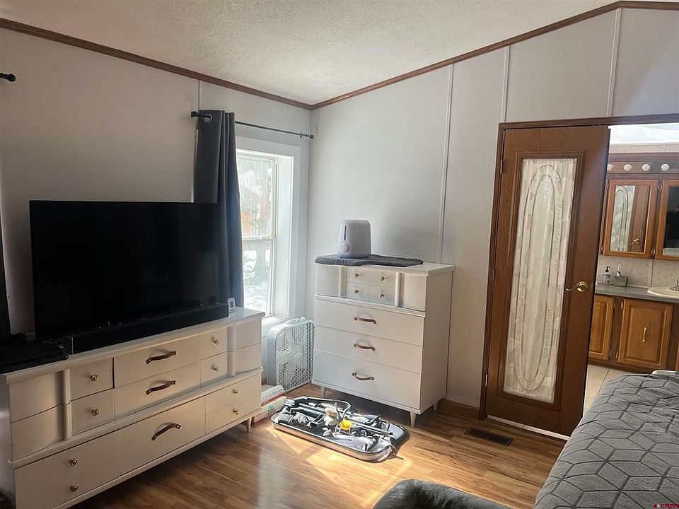 2nd image of 512 Red Lady Avenue