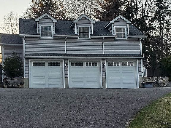 5th image of 159 Lake Dr