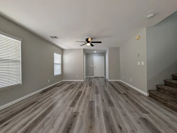 134 Cosmos Ct, Las Vegas, NV 89183