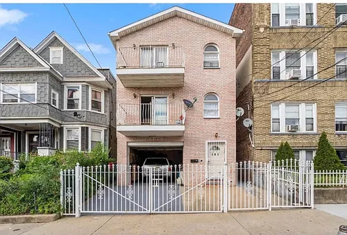 152 Virginia Ave Photo 1