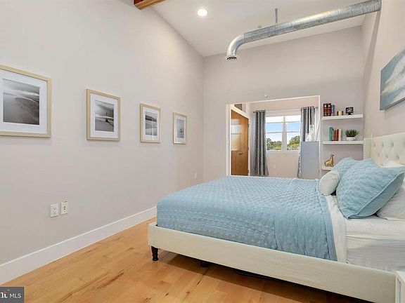 XL Master Suite