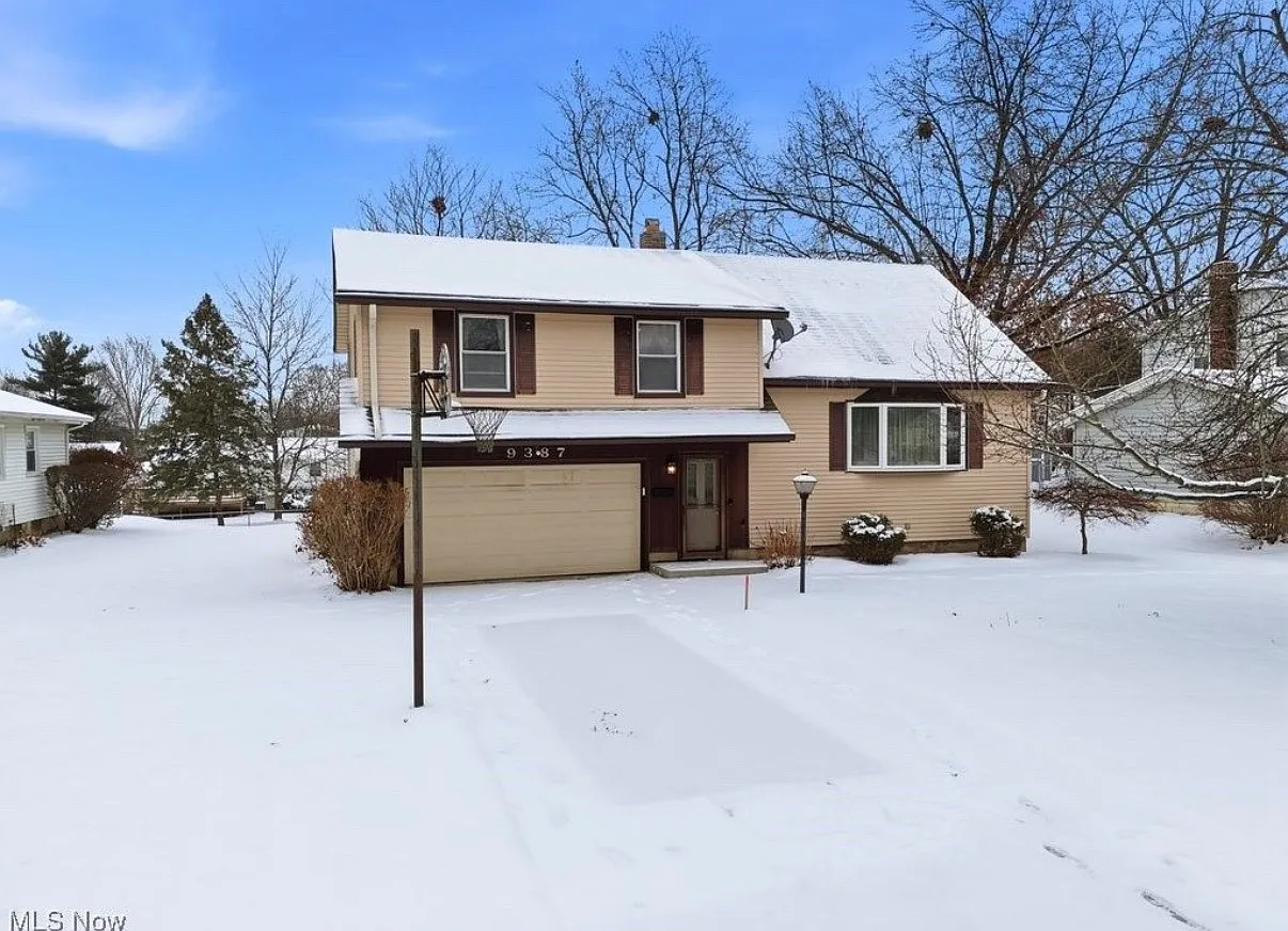4 bed, 1845 sqft, $2,500 — Photo 1