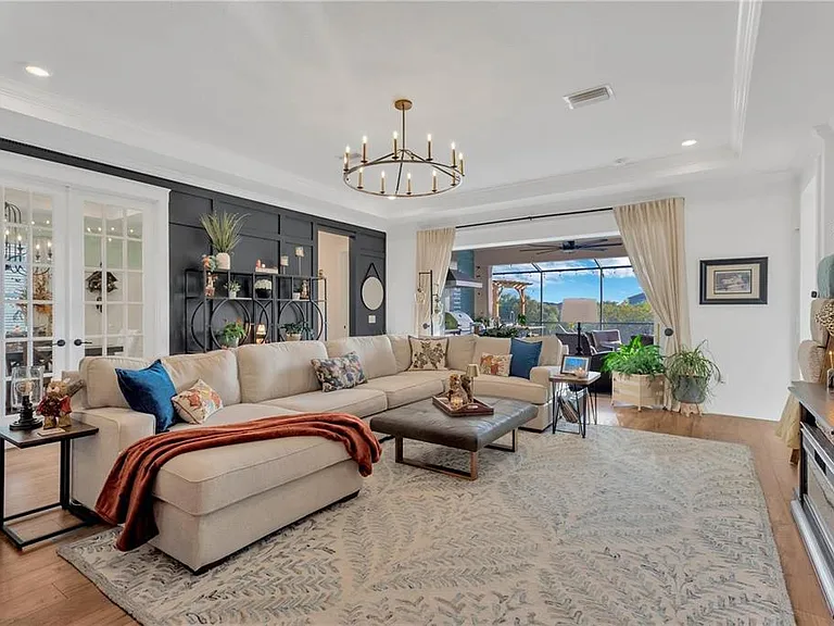 7213 Talamore Dr — Photo 4