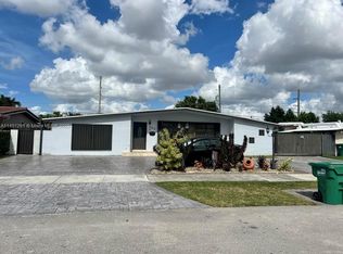 7915 SW 13th St, Miami, FL 33144