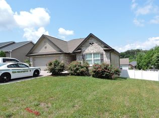 200 Cornerstone Cir, Clinton, TN 37716