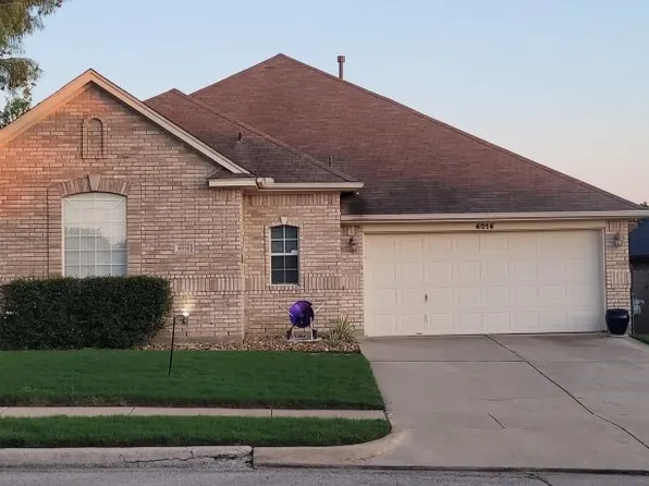 6016 Hillview Dr, Watauga, TX 76148