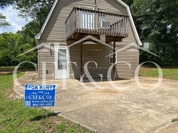 1st image of 516 Wildwood Dr #A