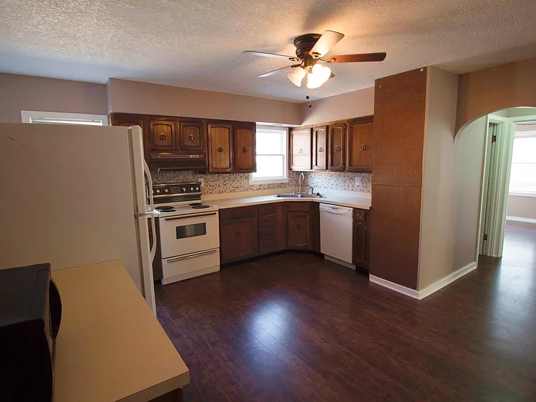 212 Santa Fe St — Photo 12