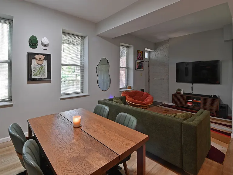 810 Russell Blvd #A | Soulard 63104 — Photo 12