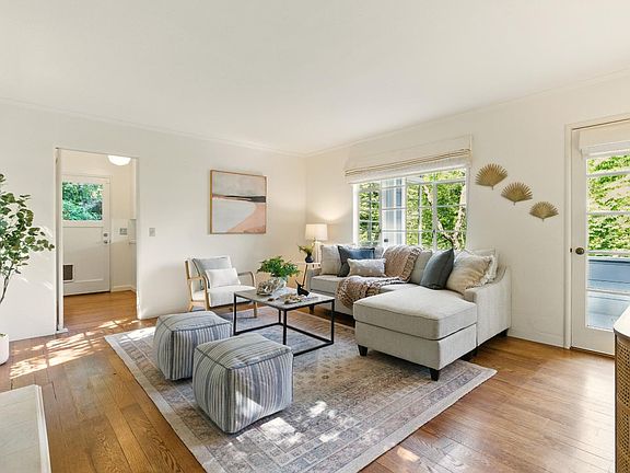 4th image of 124 Circle Avenue