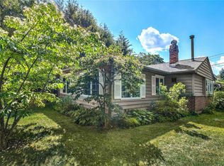 22 Cherry Pl, Huntington, NY 11743