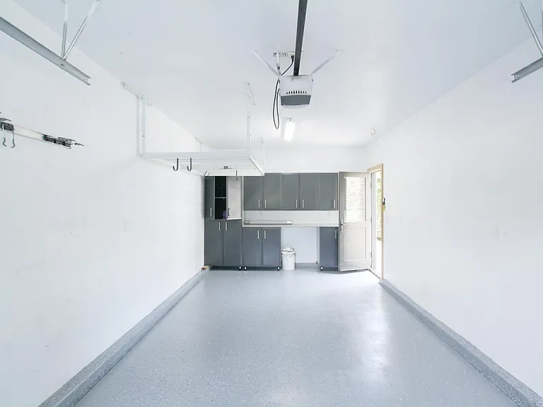 121 Baywood Ave — Photo 20