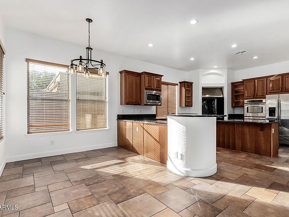 3rd image of 3055 E SIERRA MADRE Avenue