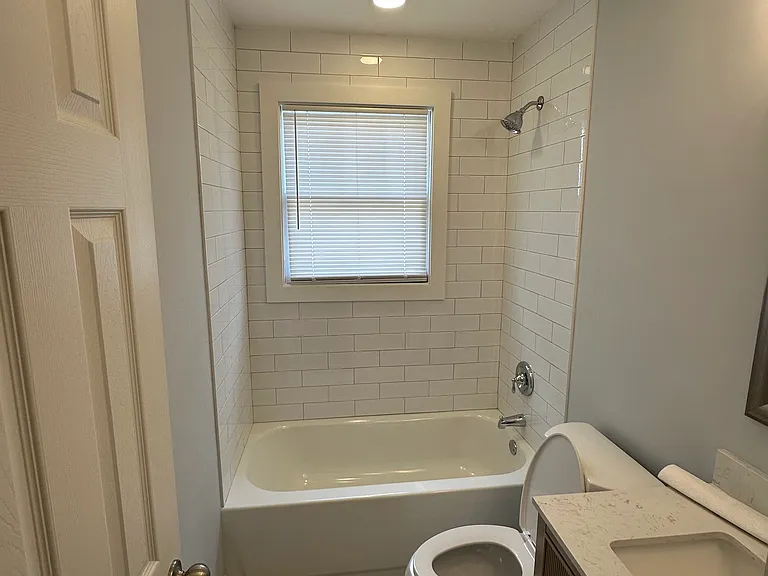 1108 Greene St — Photo 6