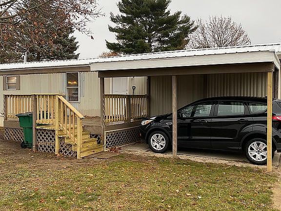 2nd image of 106 Dogwood Ct