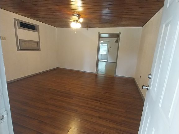 4th image of 4298 County Road 693