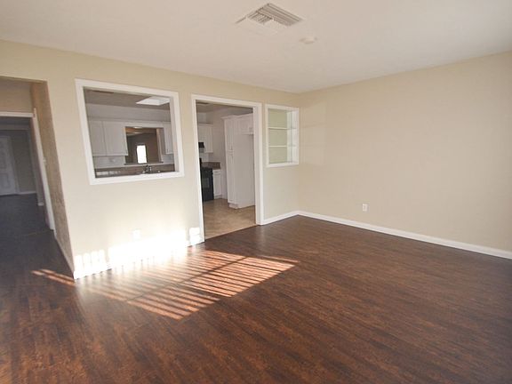 4th image of 3391 N Golden Ave