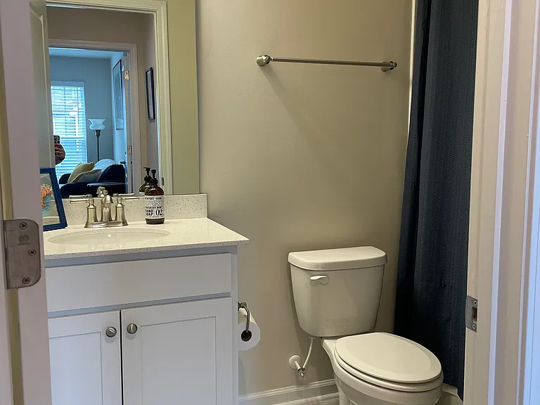 Newfields Place Ls — Photo 10