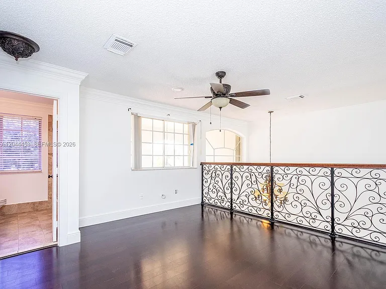 351 SW 184th Ter — Photo 43