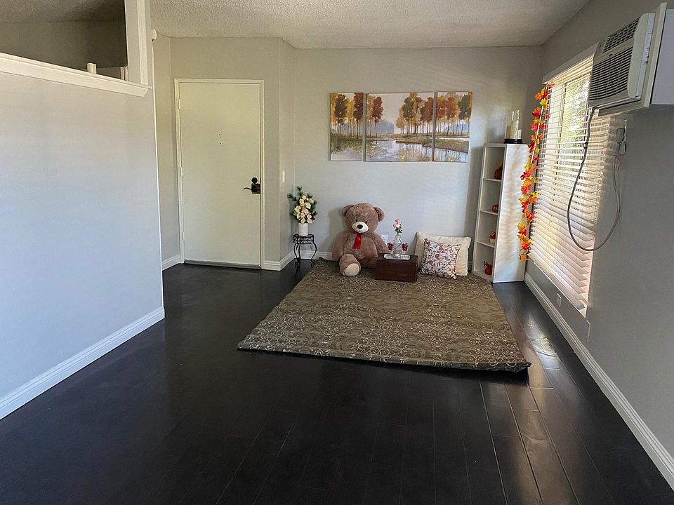 1st image of 15323 Vanowen St APT 23