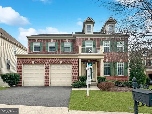 4857 Basha Ct, Alexandria, VA 22310