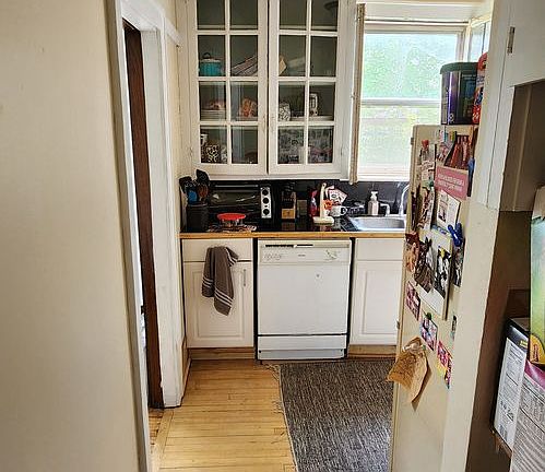 5th image of 5104 W Wisconsin Ave APT 2