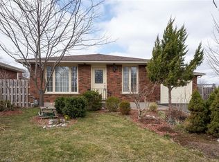 32 Donly Dr N, Norfolk County, ON N3Y4Z8