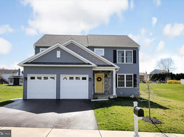 633 N Pier Dr, Lancaster, PA 17603