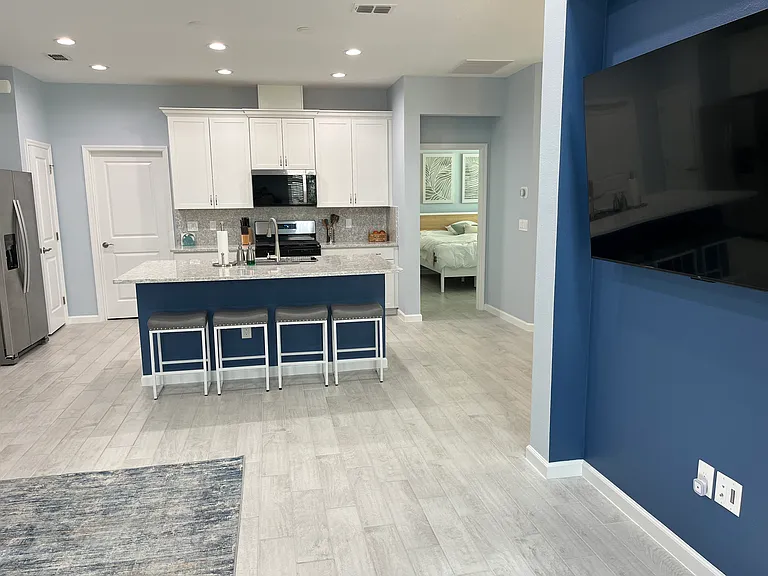 387 Latitude Dr — Photo 3