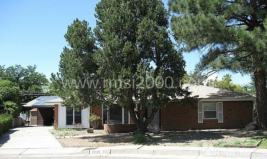 1st image of 3235 Reina Ct NE