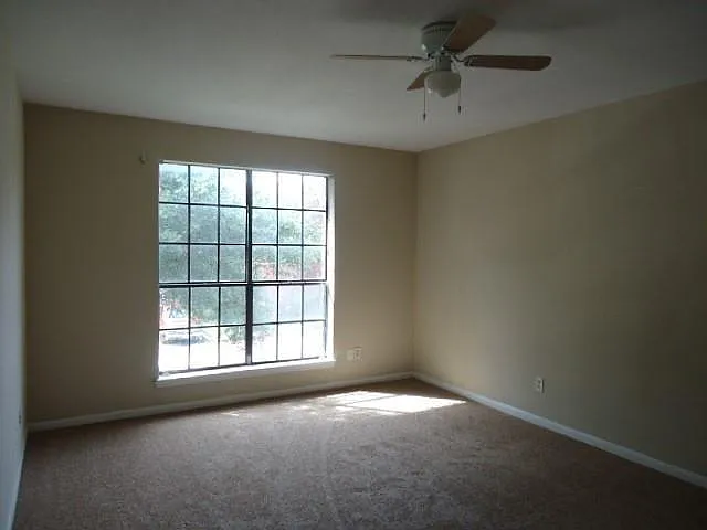 2 bed, 2.0 bath, 1140 sqft, $1,100 — Photo 3
