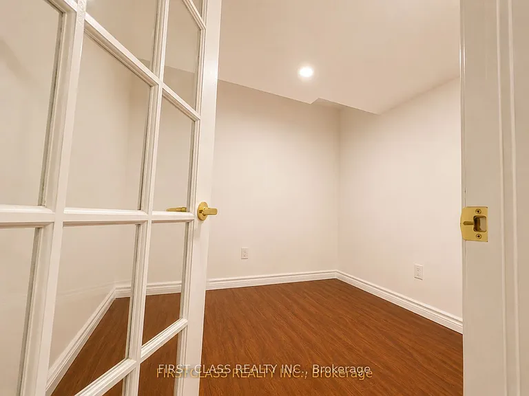 2201 Stratus Dr — Photo 4